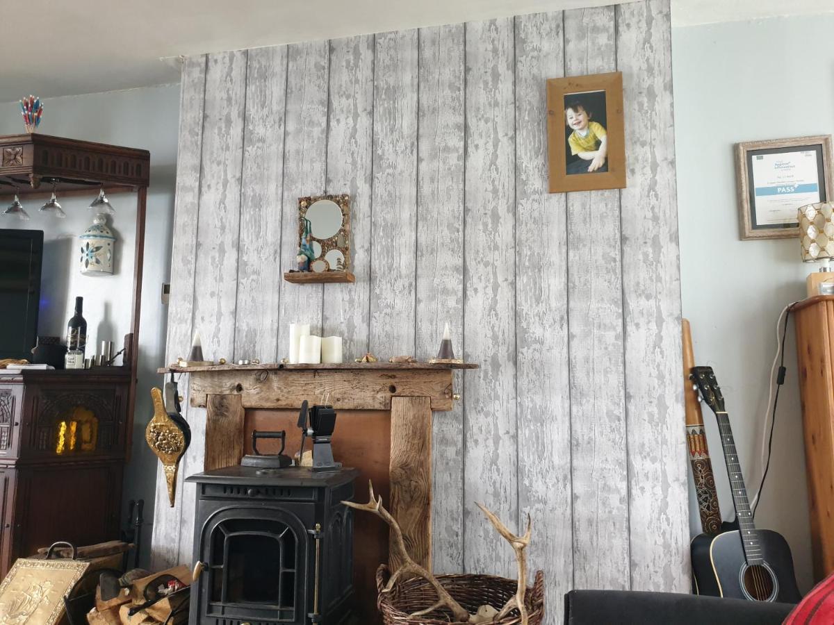 Quirky Lochside Home อินเวอเรรี ภายนอก รูปภาพ